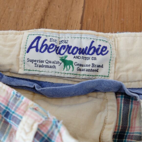 Vintage Abercrombie & Fitch Men's Bermuda Shorts Cream Pink Blue Sz 30 - Picture 8 of 16